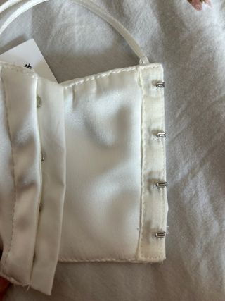 Top flores blanco de zara