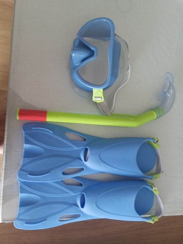 Equipo buceo niño