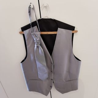 Chaleco y corbata novio