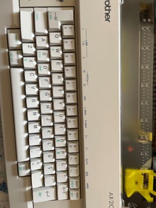 Máquina escribir Brother Ax210