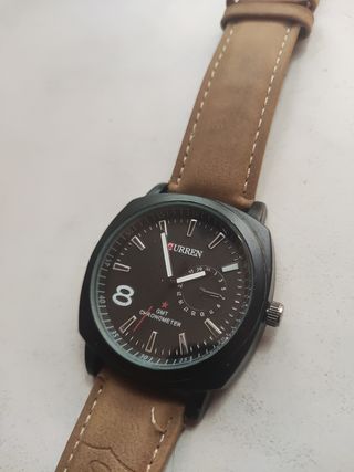 Reloj CURREN