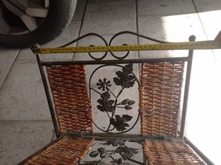 Revistero de forja y para colocar mantas