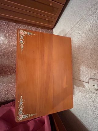 Mesita Noche Madera Pino Macizo Dibujado a mano