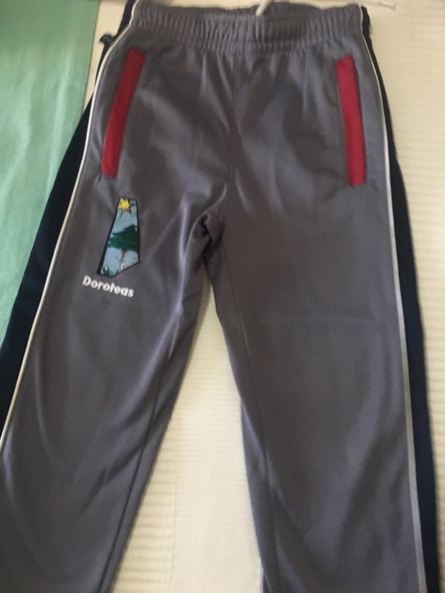 Chandal doroteas tallas 6 y 8