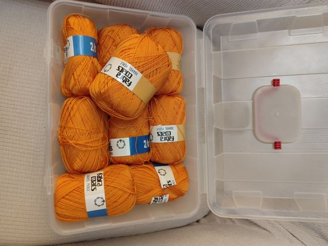 Hilo perlé color naranja FABRA COATS