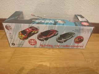 Coche deportivo teledirigido