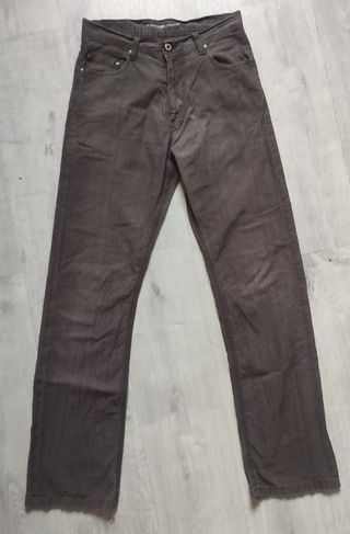 Pantalón marrón Chevignon