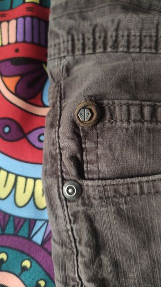 Pantalón marrón Chevignon