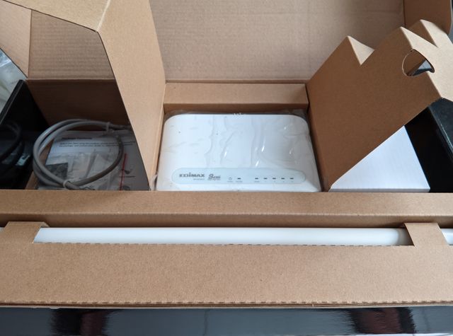 Router 9dBi Edimax BR-6428nC