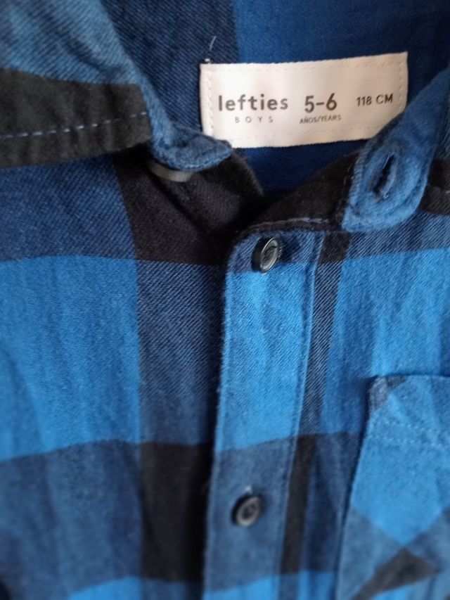 Camisa de cuadros niño.