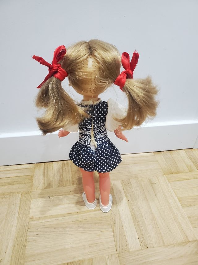 Muñeca Lesly Famosa antigua años 70