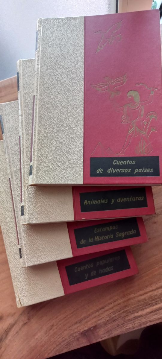 4 Libros de cuentos