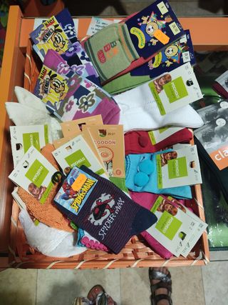 Calcetines, leotardos, medias, braguitas, calzon