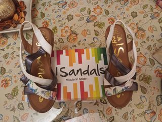 Sandalias