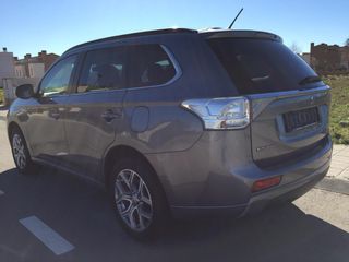 Mitsubishi Outlander 2014