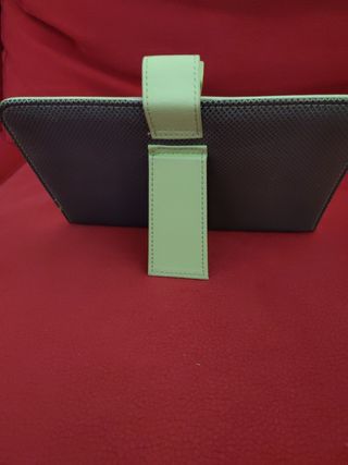 Funda tablet con teclado 8 pulagas