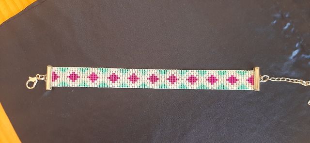 Pulsera brasileña con cierre metálico