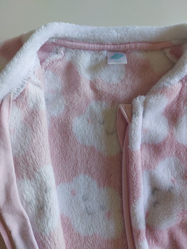 Pijama gordo para niña. Talla 36 meses.