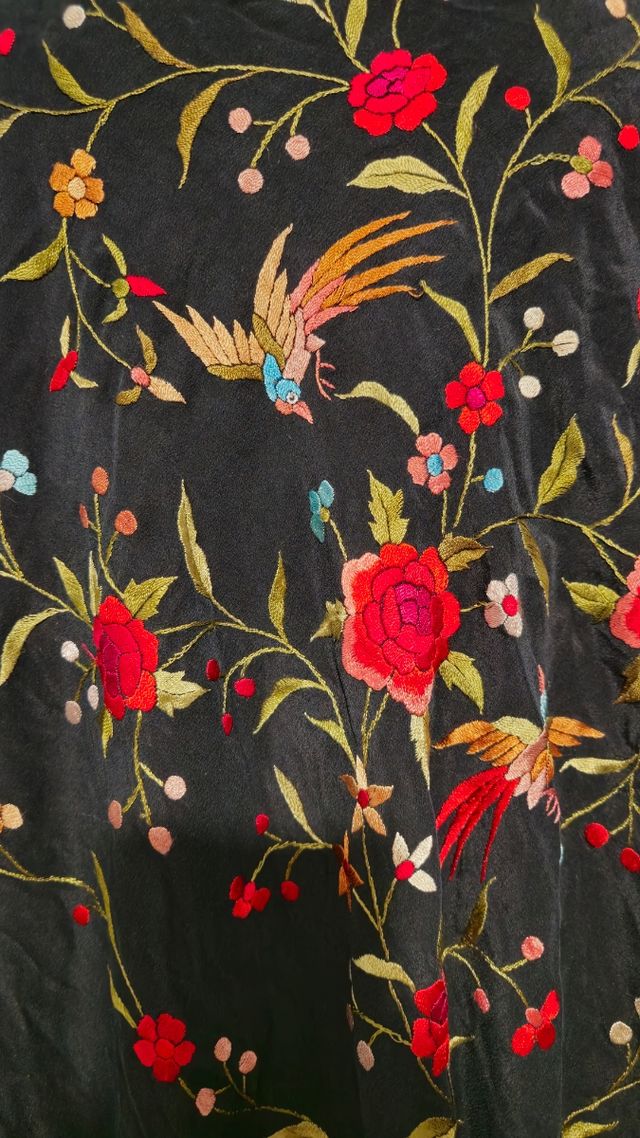 Manton de.Manila seda bordado a mano