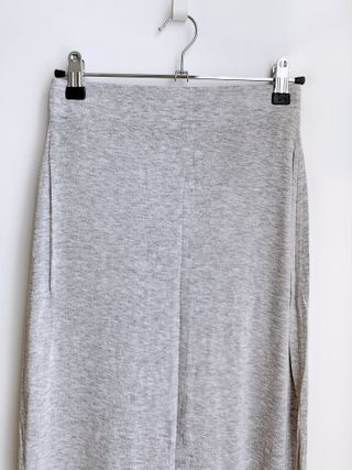 Gonna tubino grigia lunga e aderente