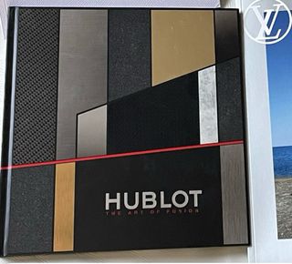 Lujoso libro Hublot y bolsa boutique 