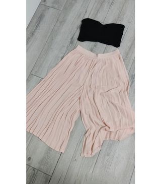Conjunto de falda pantalón con top corto
