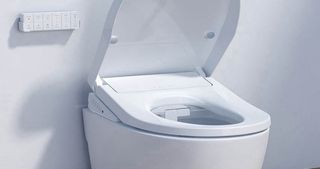 Instalación de inodoros inteligentes