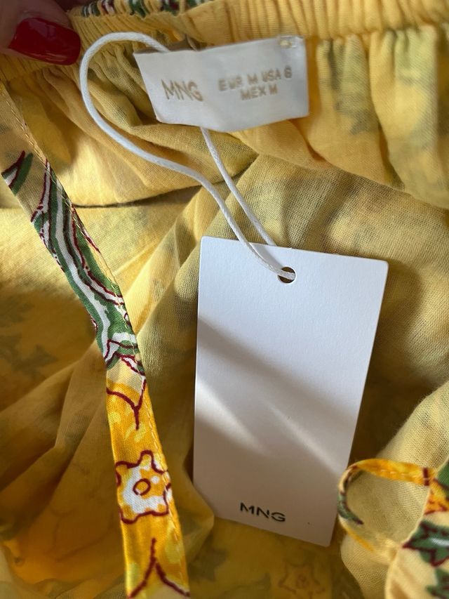 Estrena espectacular vestido Mango talla M