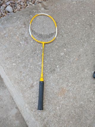 RAQUETA DE BÁDMINTON