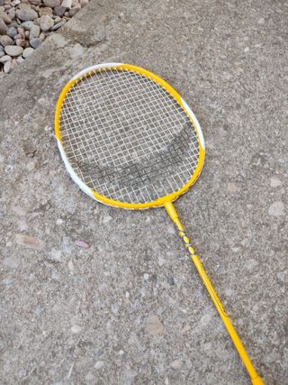 RAQUETA DE BÁDMINTON