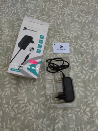 CARGADOR PARA TABLET 5.5*2.5mm