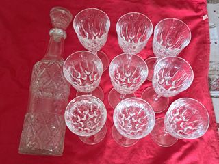 Bicchierini con relativa bottiglia in vetro