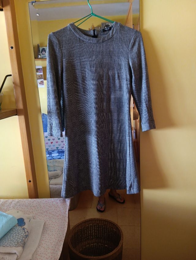 Vestido de lana de Zara