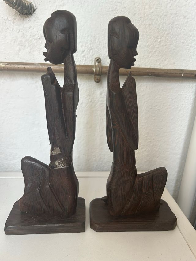 Figuras madera en estuche original