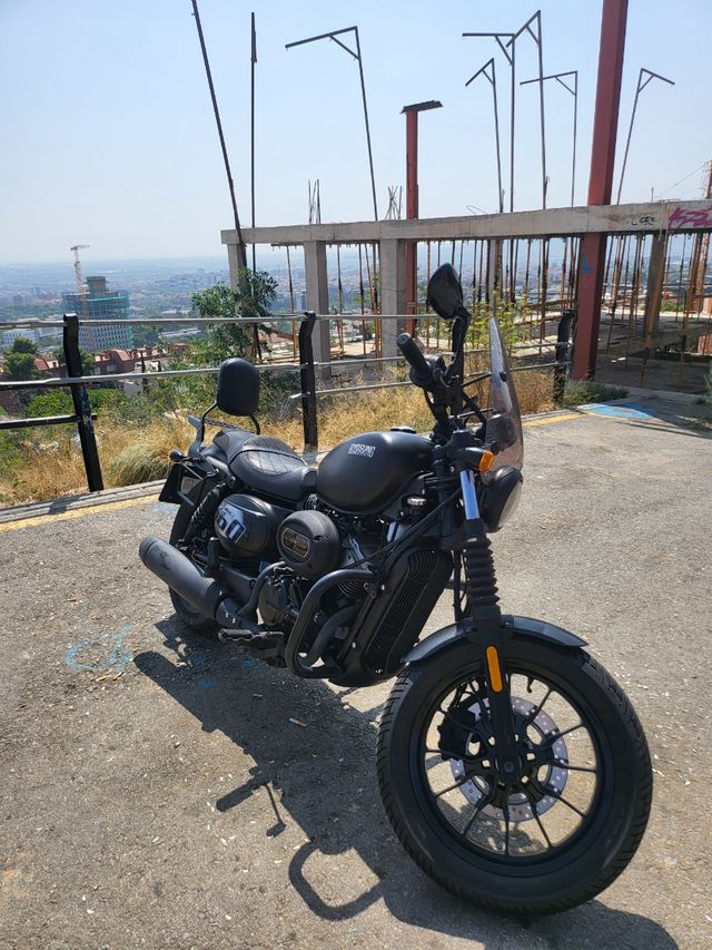 Moto custom Hyosung Aquila 125cc