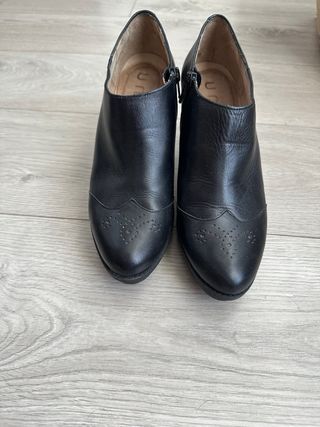 Botines con Tacón UNISA