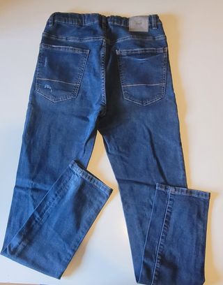 Pantalón vaquero ZARA