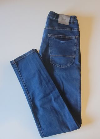 Pantalón vaquero ZARA