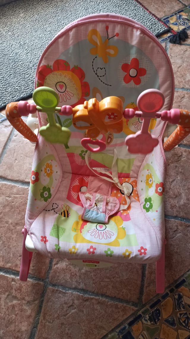 hamaca para bebes que vibra y suena música