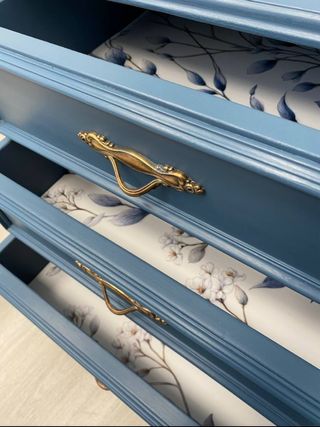 Mesa de noche restaurada