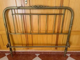 Forja dorada antigua(Cama)