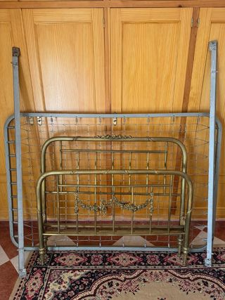 Forja dorada antigua(Cama)