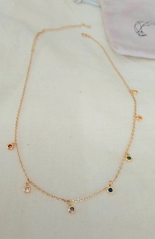 Collar con 7 circonitas colgantes