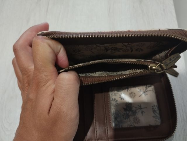 Cartera Anekke
