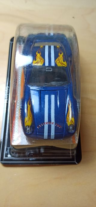 Maqueta coche tunning guisval rayas azul