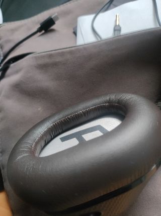 Auriculares Plantronics black beat pro 2