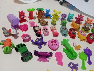 Lote de varios muñequitos Kinder