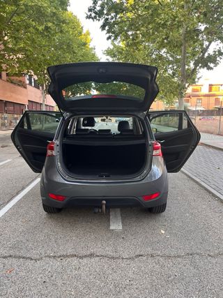 Hyundai ix20 2011