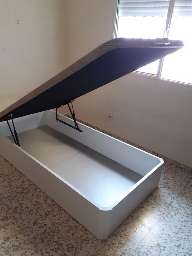 CANAPÉS NUEVOS // desde 190€