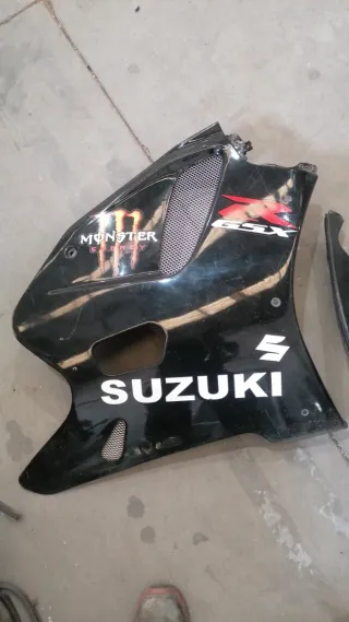 Despiece de Suzuki gsxr 750w del año 93